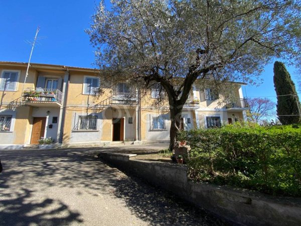 appartamento in vendita a Fara in Sabina in zona Coltodino