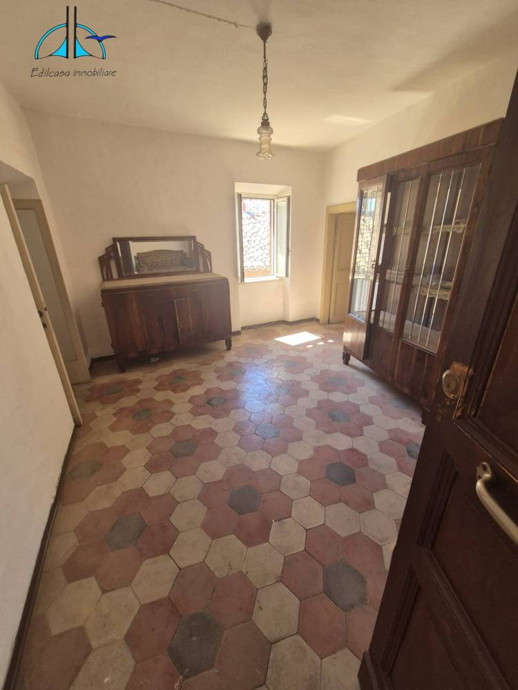 appartamento in vendita a Fara in Sabina