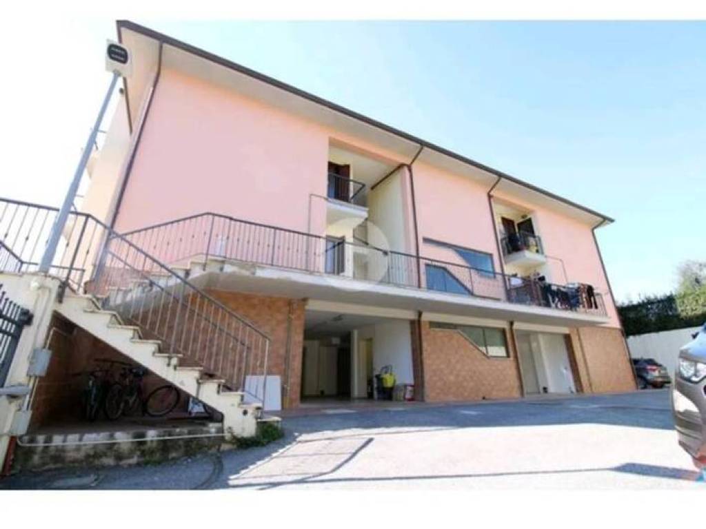 appartamento in vendita a Fara in Sabina