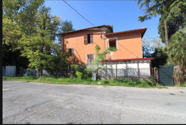appartamento in vendita a Fara in Sabina in zona Passo Corese