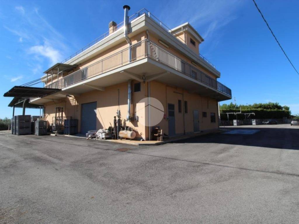 appartamento in vendita a Fara in Sabina in zona Coltodino