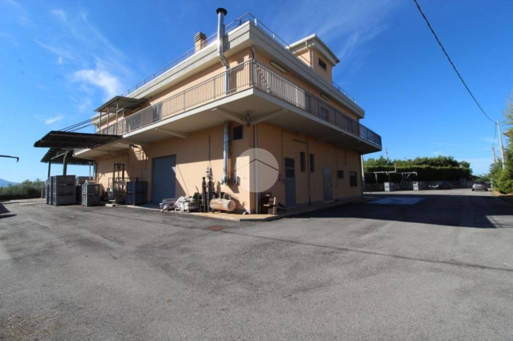 appartamento in vendita a Fara in Sabina in zona Coltodino