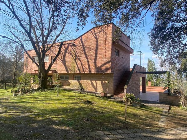 casa indipendente in vendita a Fara in Sabina in zona Passo Corese