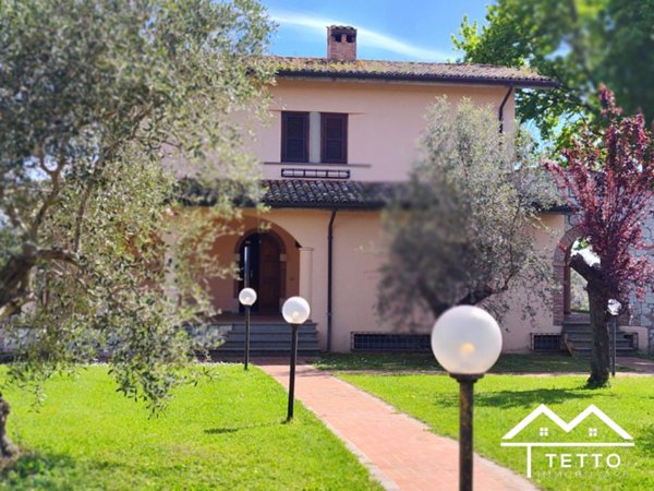 casa indipendente in vendita a Fara in Sabina