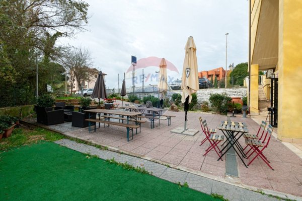 negozio in vendita a Fara in Sabina in zona Passo Corese