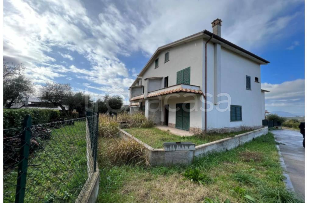 appartamento in vendita a Fara in Sabina