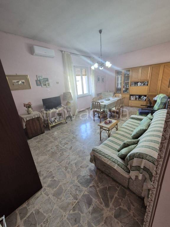 appartamento in vendita a Fara in Sabina in zona Passo Corese