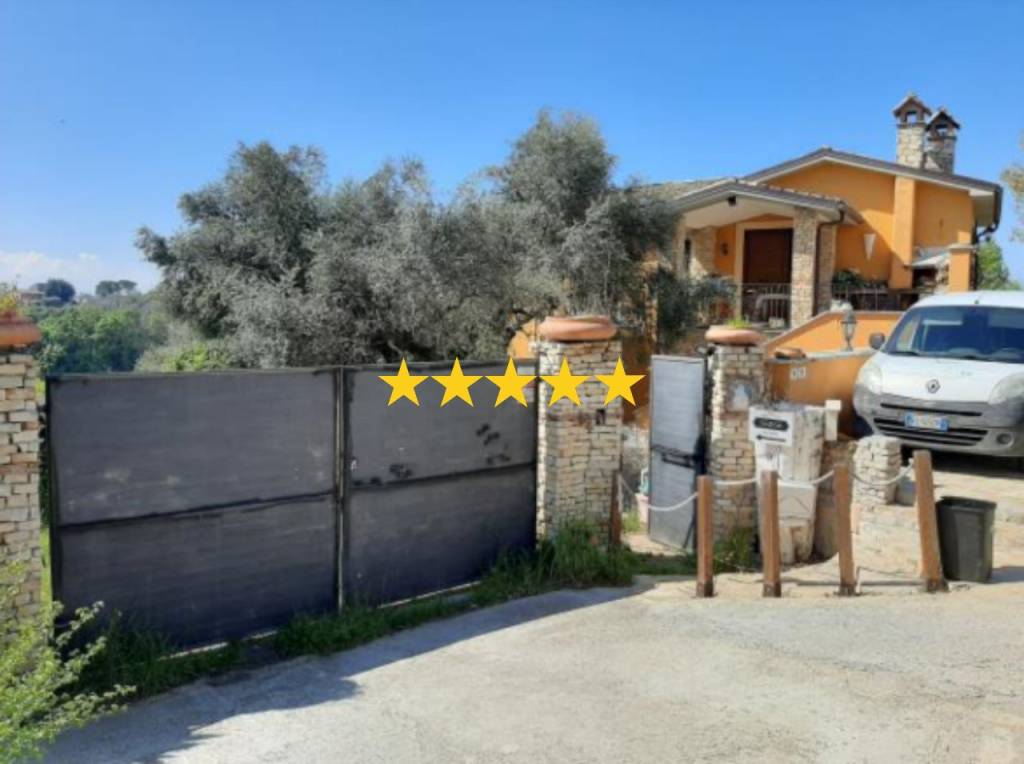 appartamento in vendita a Fara in Sabina