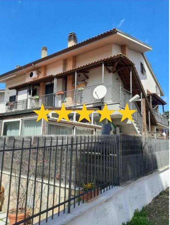 appartamento in vendita a Fara in Sabina in zona Passo Corese