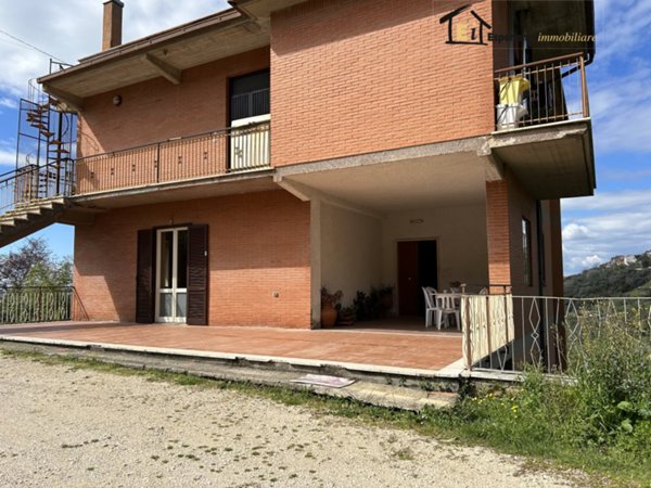 appartamento in vendita a Fara in Sabina