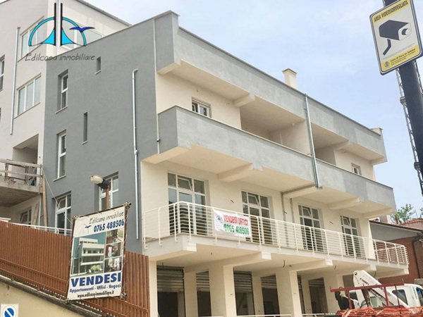 ufficio in vendita a Fara in Sabina in zona Passo Corese