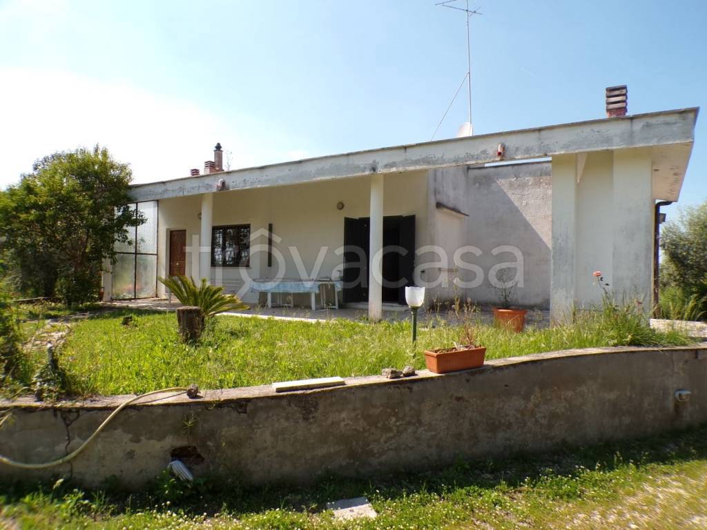 casa indipendente in vendita a Fara in Sabina in zona Passo Corese