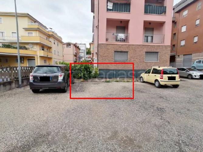appartamento in vendita a Fara in Sabina in zona Passo Corese