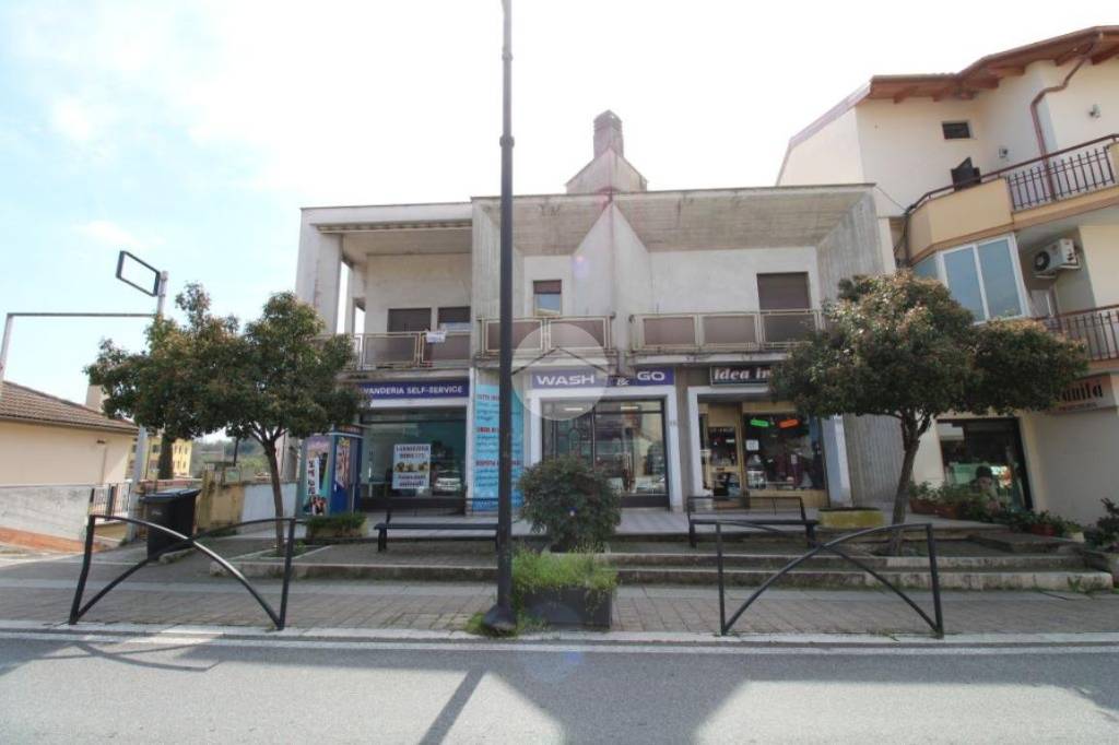 appartamento in vendita a Fara in Sabina in zona Passo Corese
