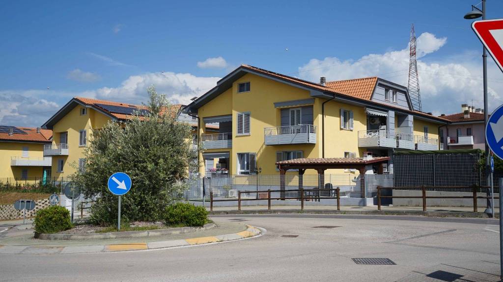 appartamento in vendita a Fara in Sabina in zona Passo Corese