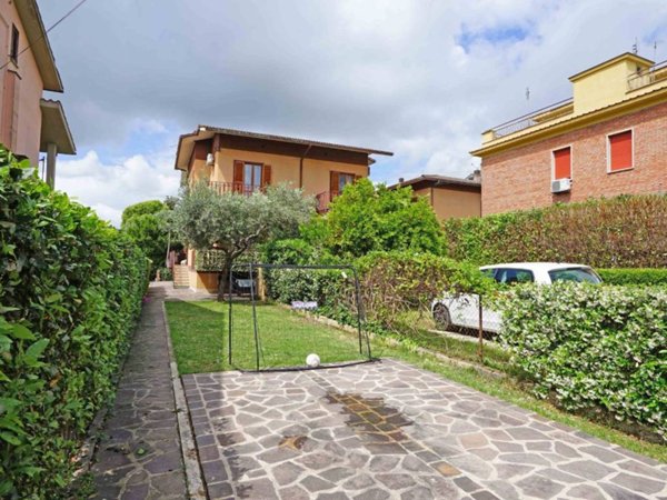 casa indipendente in vendita a Fara in Sabina in zona Passo Corese