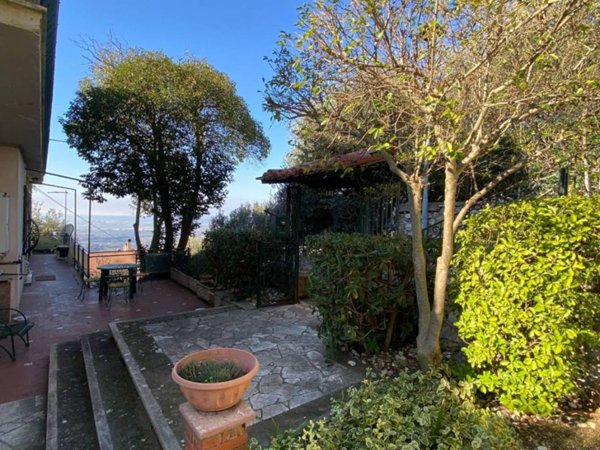 appartamento in vendita a Fara in Sabina