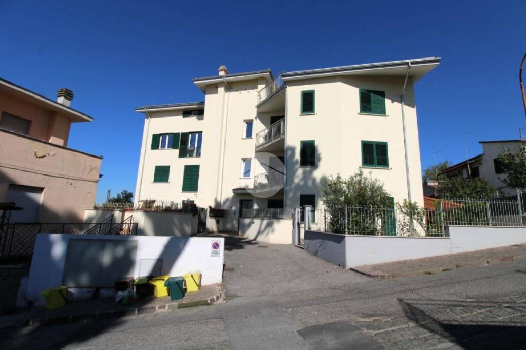 appartamento in vendita a Fara in Sabina in zona Passo Corese