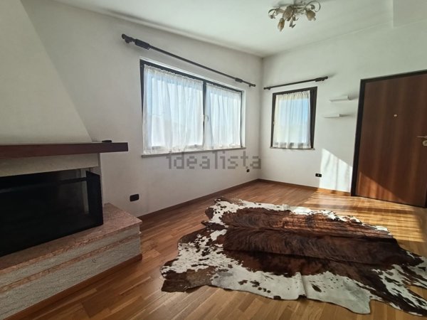 appartamento in vendita a Fara in Sabina in zona Passo Corese