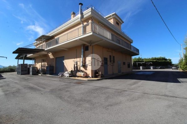 appartamento in vendita a Fara in Sabina in zona Coltodino