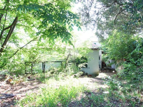 casa indipendente in vendita a Fara in Sabina in zona Talocci
