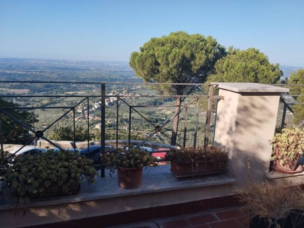 appartamento in vendita a Fara in Sabina