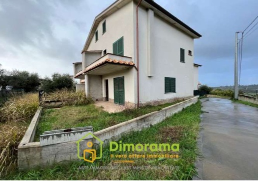 appartamento in vendita a Fara in Sabina