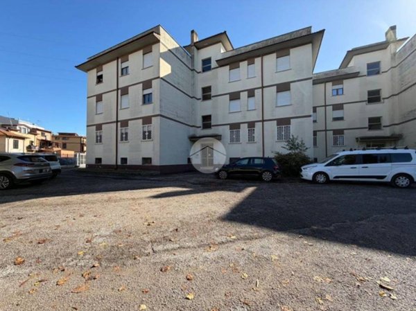 appartamento in vendita a Fara in Sabina in zona Passo Corese