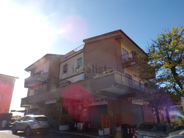 appartamento in vendita a Fara in Sabina in zona Passo Corese