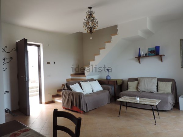 appartamento in vendita a Fara in Sabina in zona Canneto Sabino