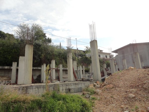 casa indipendente in vendita a Fara in Sabina