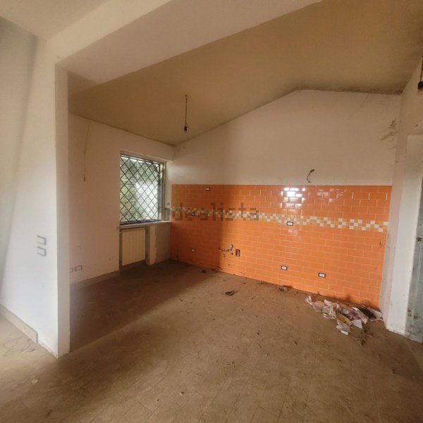 appartamento in vendita a Fara in Sabina in zona Talocci