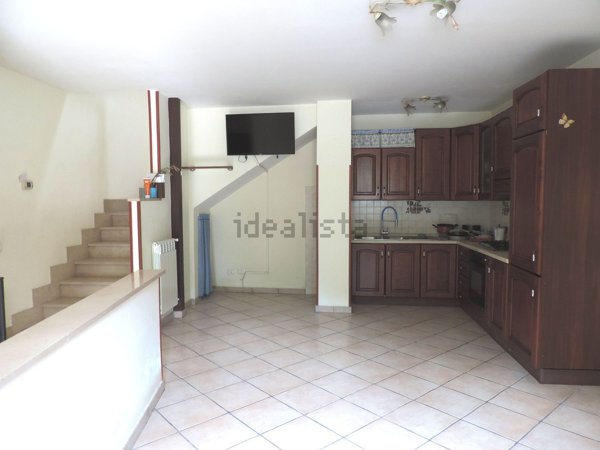 appartamento in vendita a Fara in Sabina in zona Coltodino