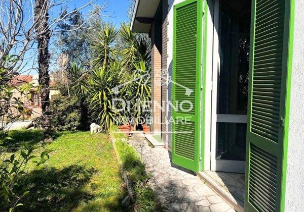 casa indipendente in vendita a Fara in Sabina in zona Passo Corese