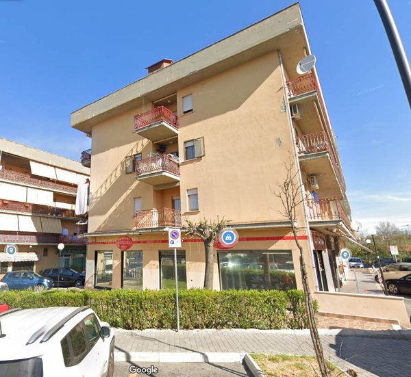 ufficio in vendita a Fara in Sabina in zona Passo Corese