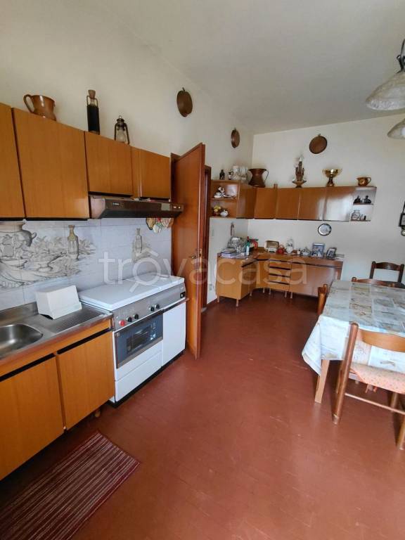 appartamento in vendita a Fara in Sabina in zona Talocci