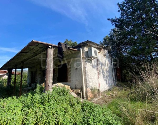 terreno edificabile in vendita a Fara in Sabina