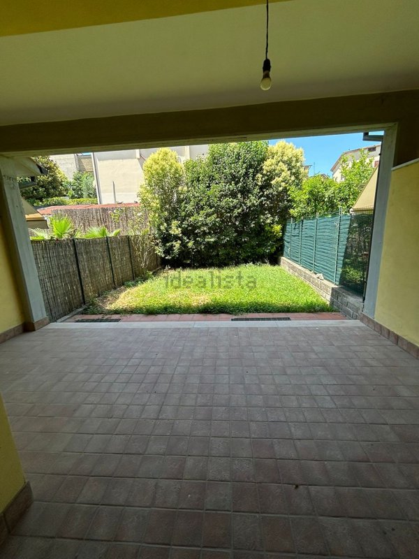 casa indipendente in vendita a Fara in Sabina