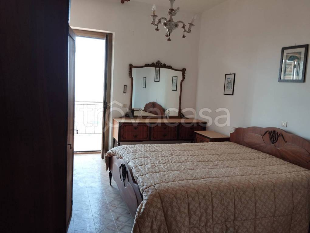 appartamento in vendita a Fara in Sabina in zona Passo Corese