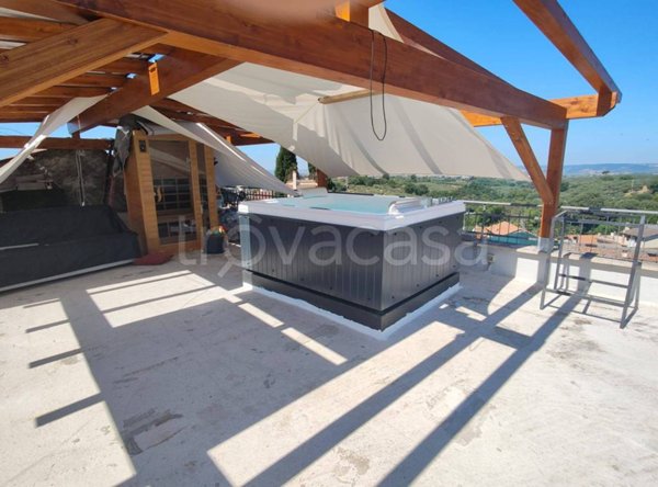 appartamento in vendita a Fara in Sabina in zona Corese Terra