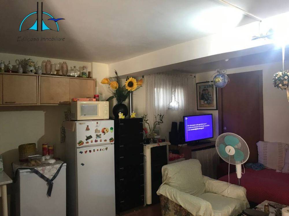 appartamento in vendita a Fara in Sabina in zona Passo Corese