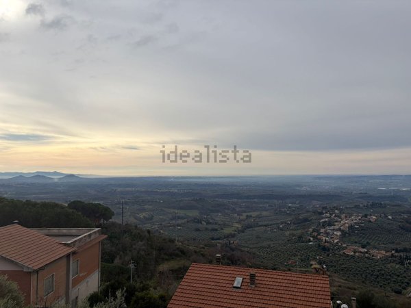 appartamento in vendita a Fara in Sabina