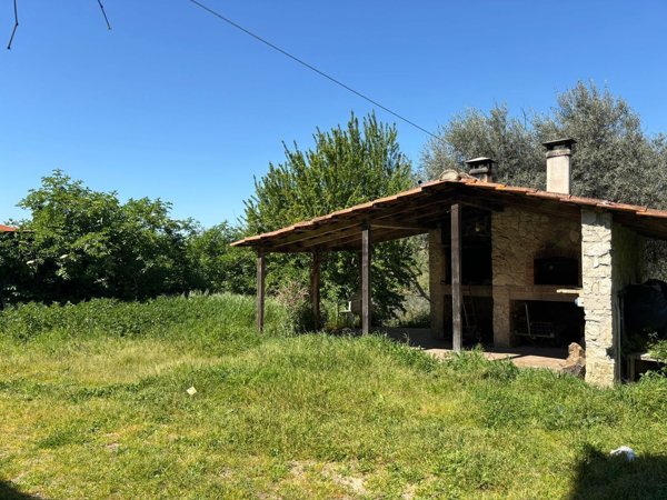 appartamento in vendita a Fara in Sabina in zona Passo Corese