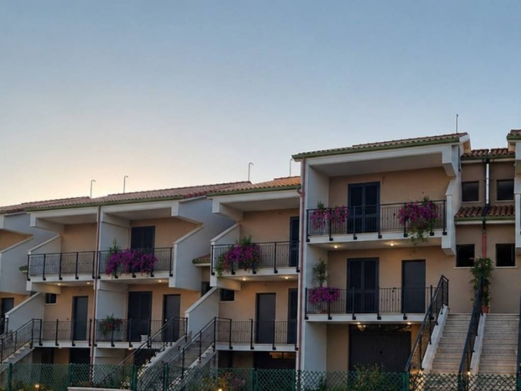 casa indipendente in vendita a Fara in Sabina in zona Primecase