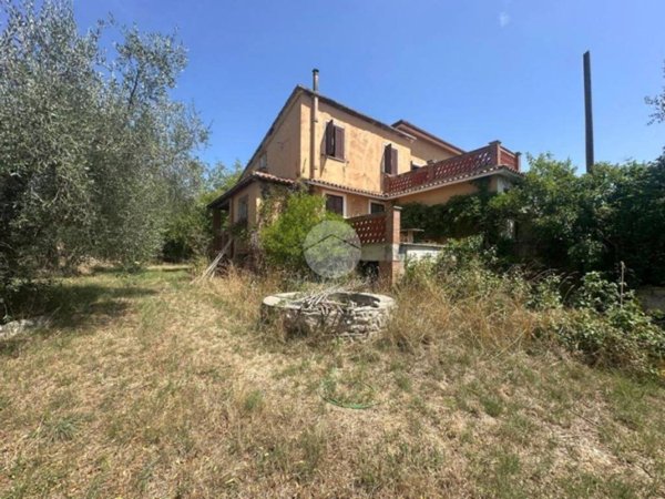 casa indipendente in vendita a Fara in Sabina in zona Passo Corese