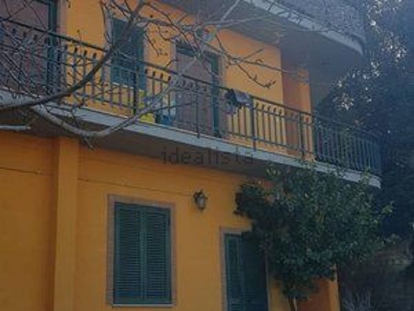 appartamento in vendita a Fara in Sabina in zona Passo Corese