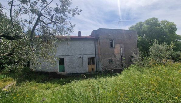 appartamento in vendita a Fara in Sabina in zona Primecase