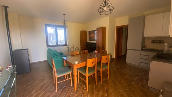 appartamento in vendita a Fara in Sabina in zona Canneto Sabino