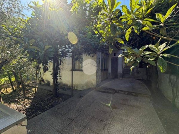 casa indipendente in vendita a Fara in Sabina in zona Passo Corese