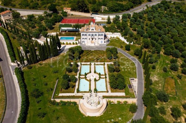 villa in vendita a Fara in Sabina in zona Coltodino